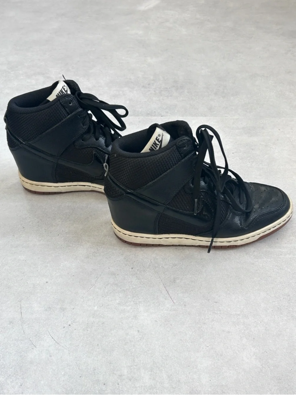Nike Dunk Sky Hi Essential Wedge Sneakers Black Gum 579763-001 Women’s 6 / EU 36